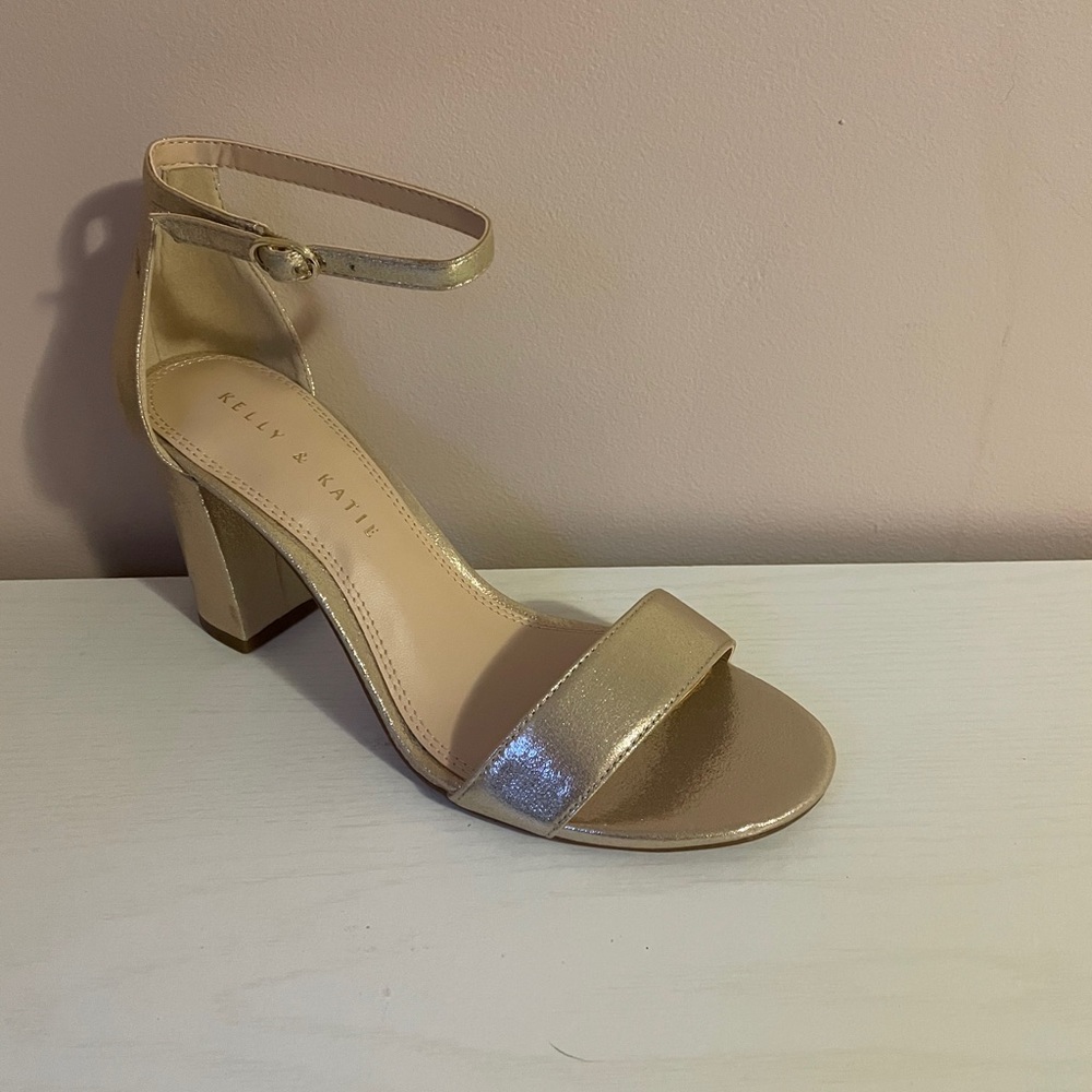 Rose gold heel